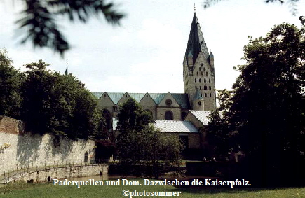 Paderquellen und Dom. Dazwischen die Kaiserpfalz.
©photosommer