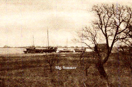 Ein Wattenschiff Typ Ewer Am Strand von Steenodde 1928.